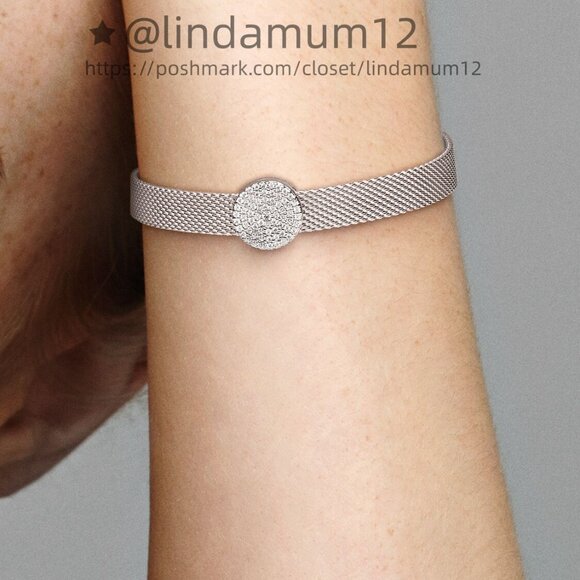 Pandora Round Pavé Clip Charm - Picture 5 of 6